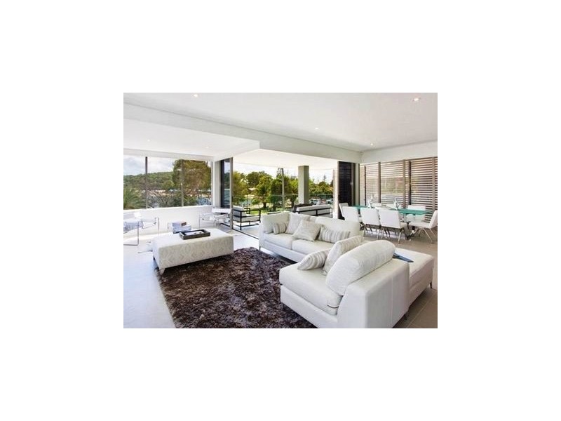 1/8 Murlong Crescent, Palm Beach QLD 4221