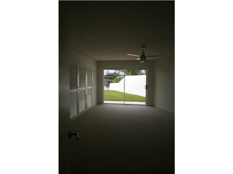 54 Sunrise Boulevard, Surfers Paradise QLD 4217