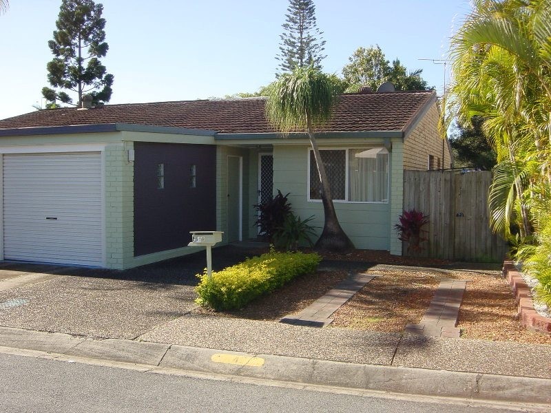 4 Meadow Way Court, Merrimac QLD 4226