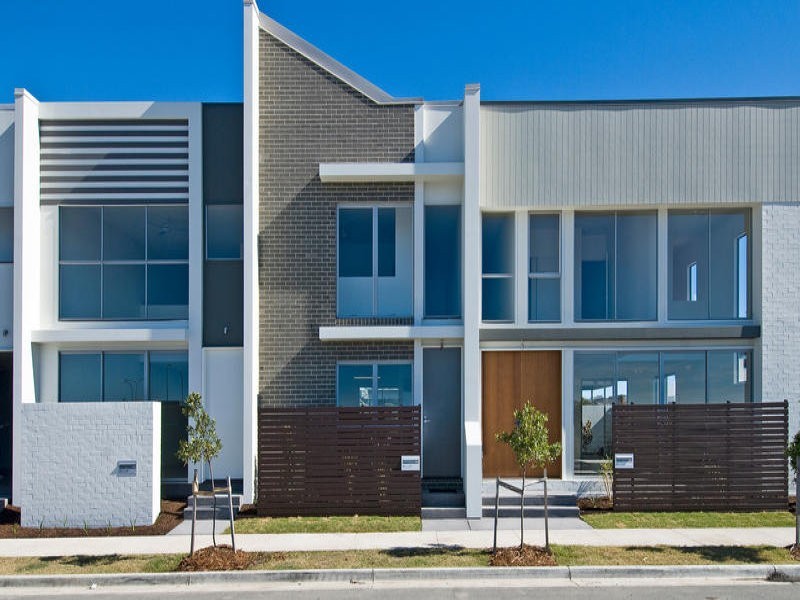 25, 27 Emily Way, Varsity Lakes QLD 4227