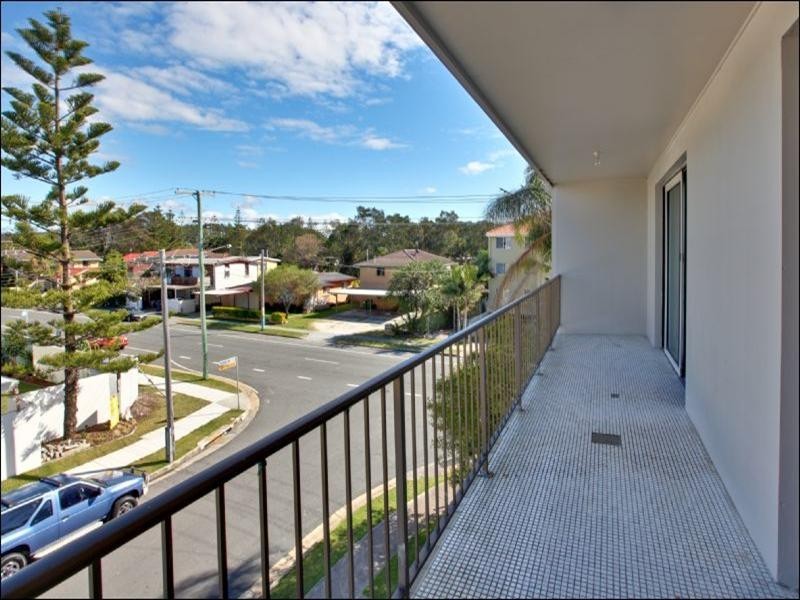 6 Tallebudgera Drive, Palm Beach QLD 4221