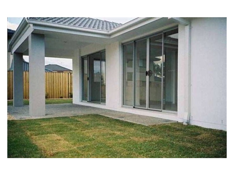 6 Oxford Court, Robina QLD 4226