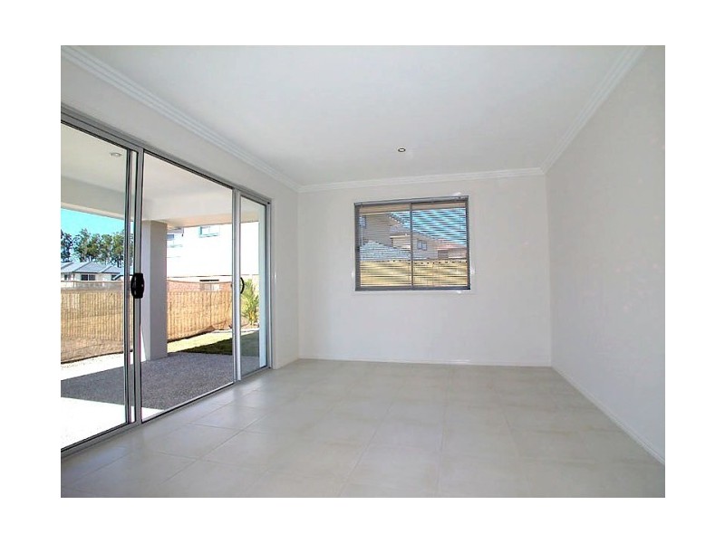 6 Oxford Court, Robina QLD 4226