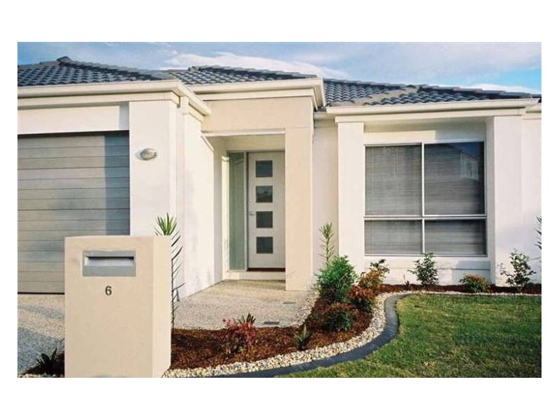 6 Oxford Court, Robina QLD 4226