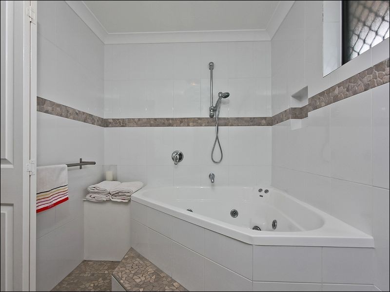 105 Tahiti Avenue, Palm Beach QLD 4221