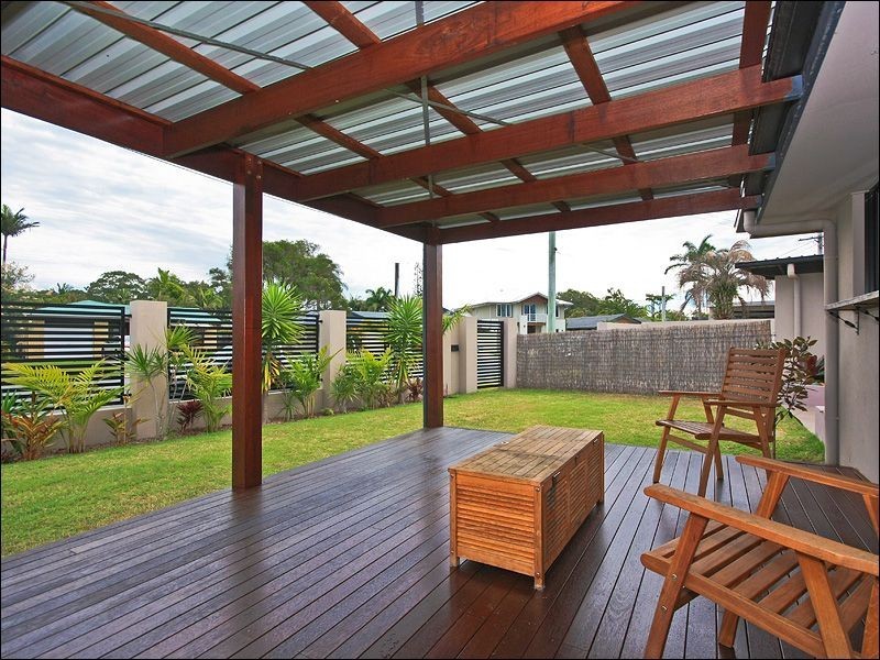 105 Tahiti Avenue, Palm Beach QLD 4221