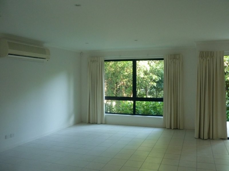 9 Riverwalk Avenue, Robina QLD 4226