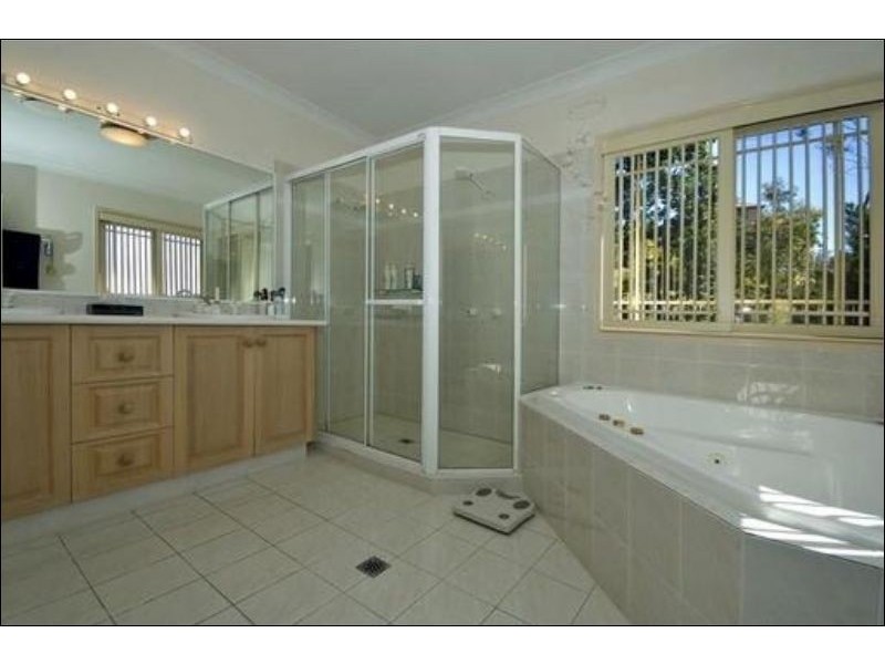 113 Strawberry Road, Mudgeeraba QLD 4213