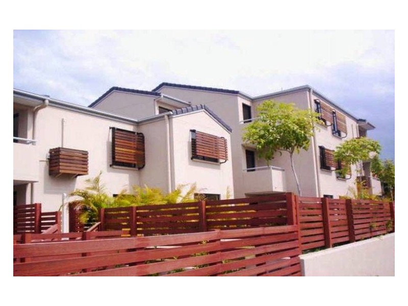 8/1996 Gold Coast Highway, Miami QLD 4220