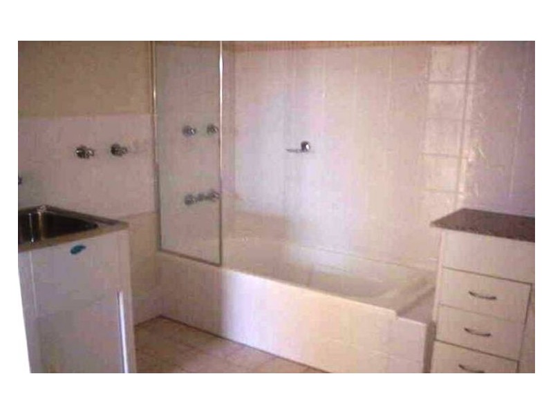 8/1996 Gold Coast Highway, Miami QLD 4220