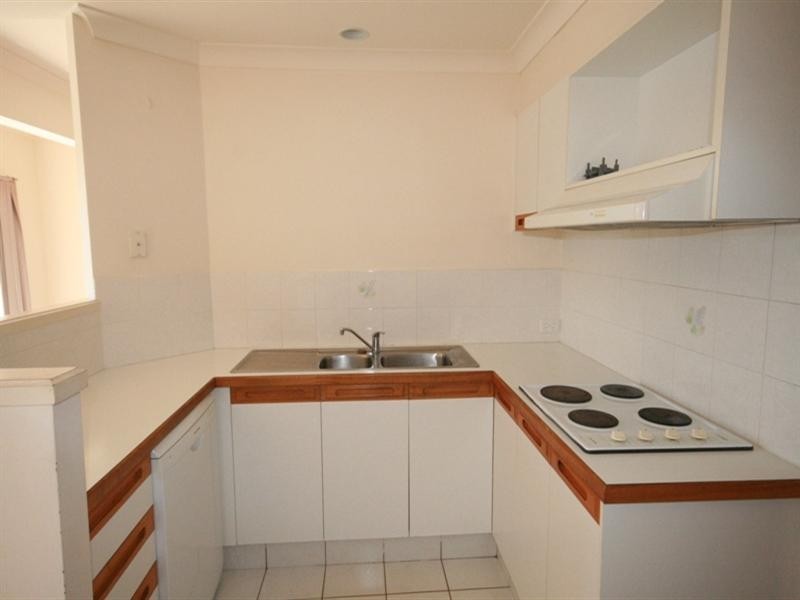 6/1 Kallista Close, Robina QLD 4226