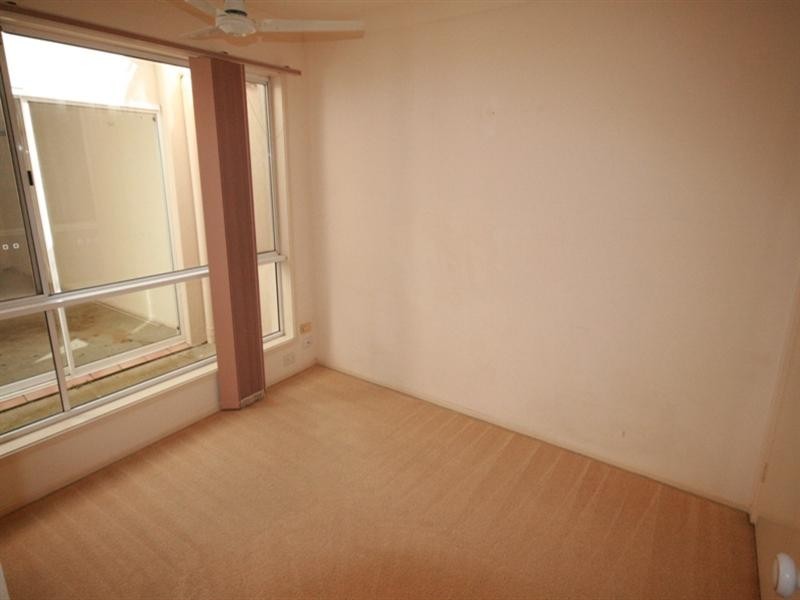 6/1 Kallista Close, Robina QLD 4226