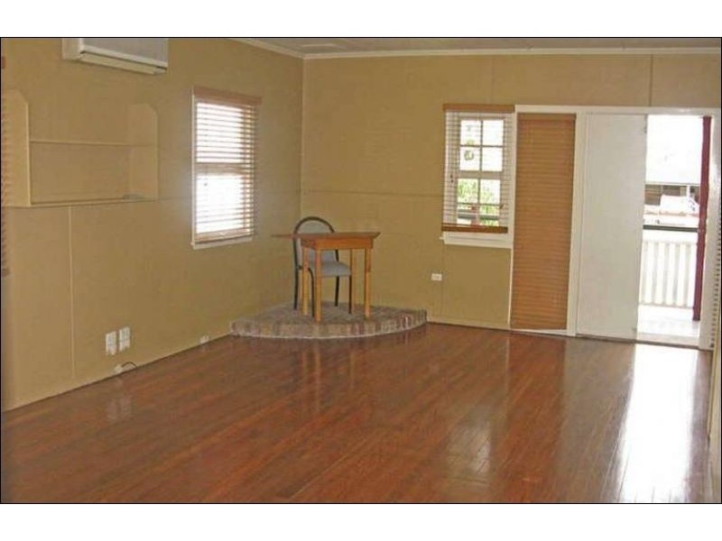 15 Sixth Avenue, Palm Beach QLD 4221