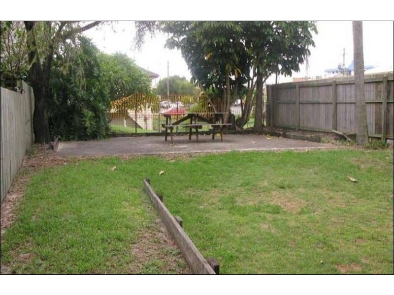 15 Sixth Avenue, Palm Beach QLD 4221