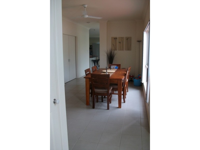 2/20 Heights Drive, Robina QLD 4226