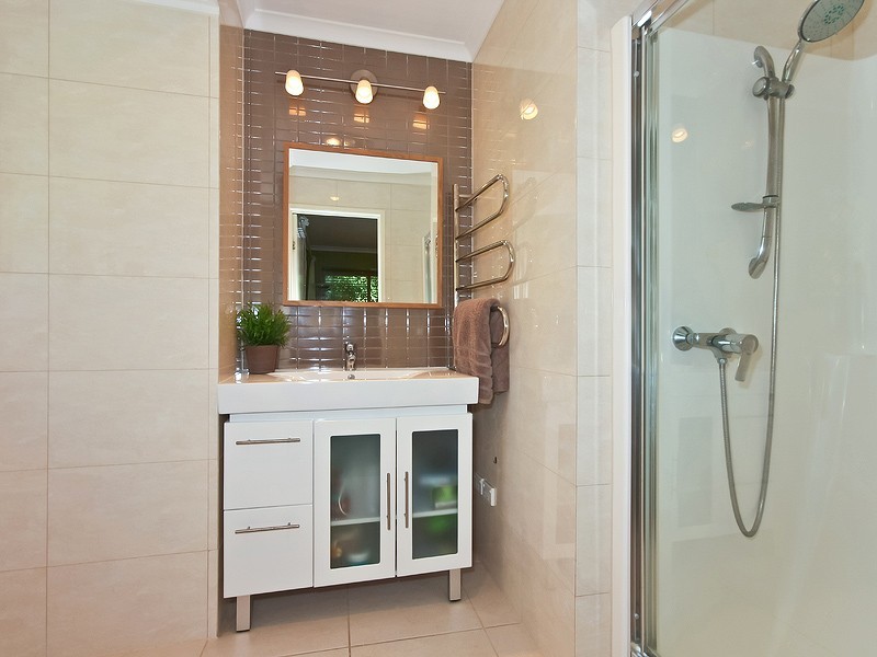 9 Millswyn Court, Carrara QLD 4211