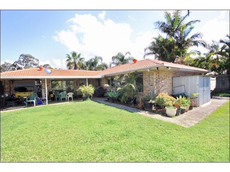 11 Colonsay Crescent, Merrimac QLD 4226