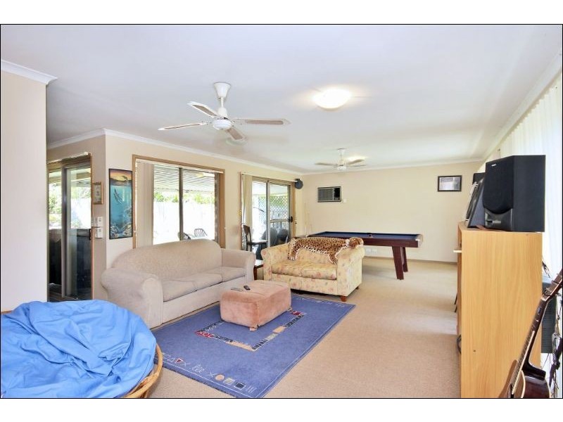 11 Colonsay Crescent, Merrimac QLD 4226