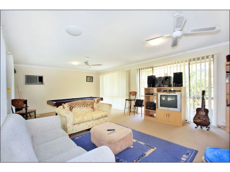 11 Colonsay Crescent, Merrimac QLD 4226