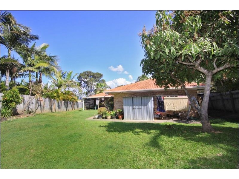 11 Colonsay Crescent, Merrimac QLD 4226