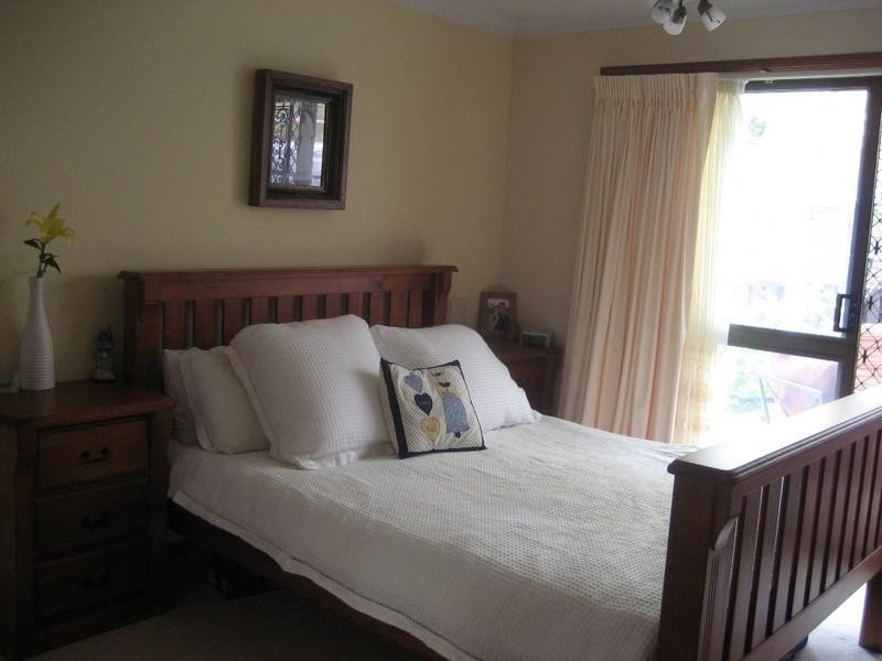 10 Roseville Court, Robina QLD 4226