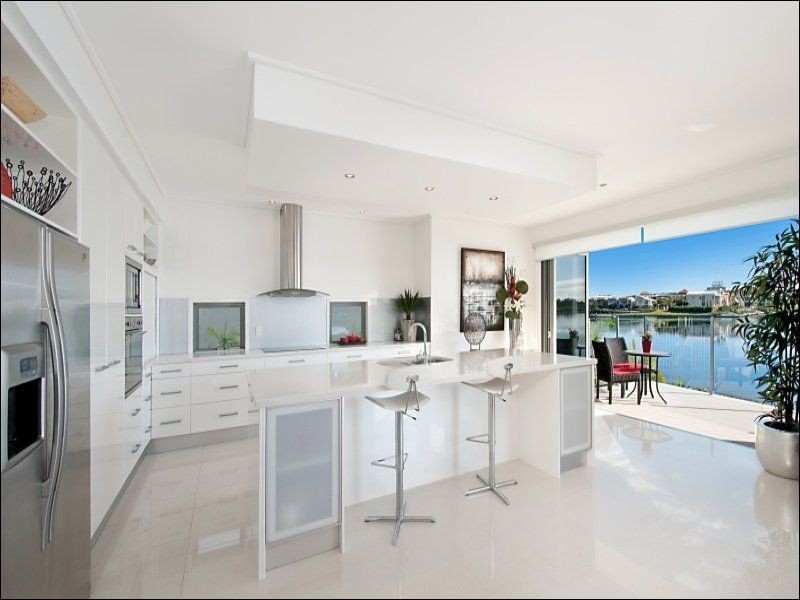 1a Washington Court, Varsity Lakes QLD 4227