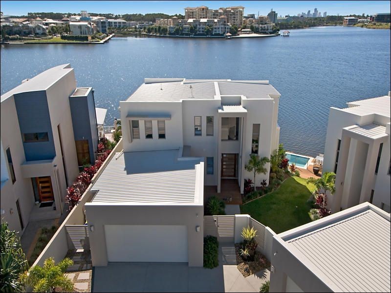 1a Washington Court, Varsity Lakes QLD 4227