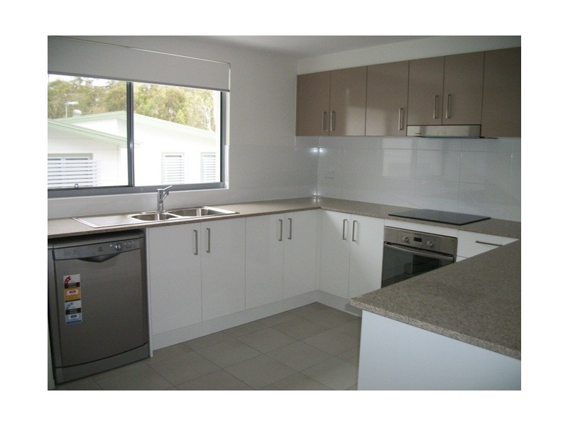 23/28 Castello Circuit, Varsity Lakes QLD 4227