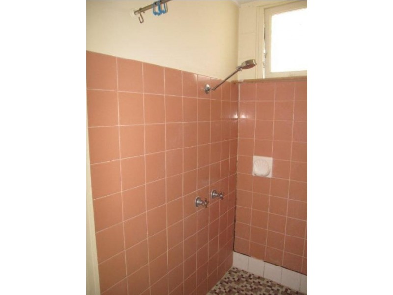 2/102 Griffith Street, Coolangatta QLD 4225