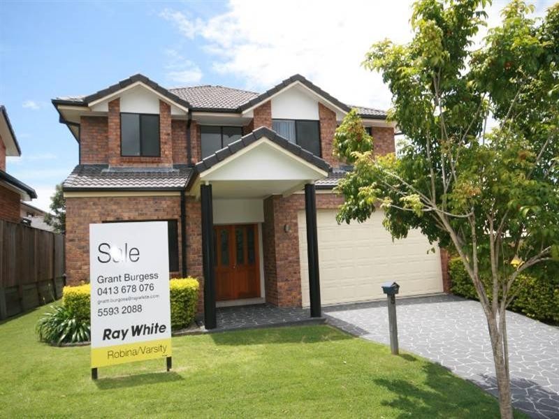 5 Andorra Place, Varsity Lakes QLD 4227