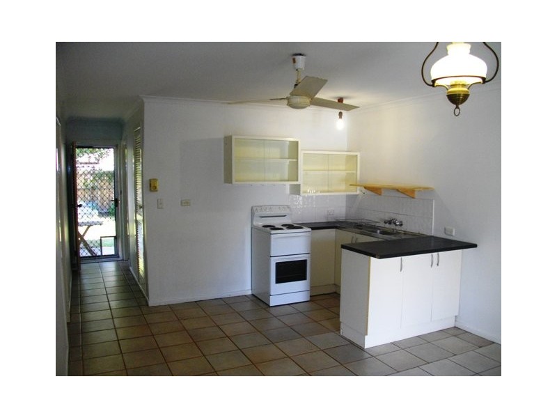 2/70 Tallebudgera Drive, Palm Beach QLD 4221