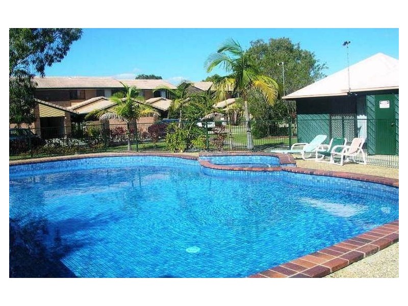 2/5 Galeen Drive, Burleigh Waters QLD 4220