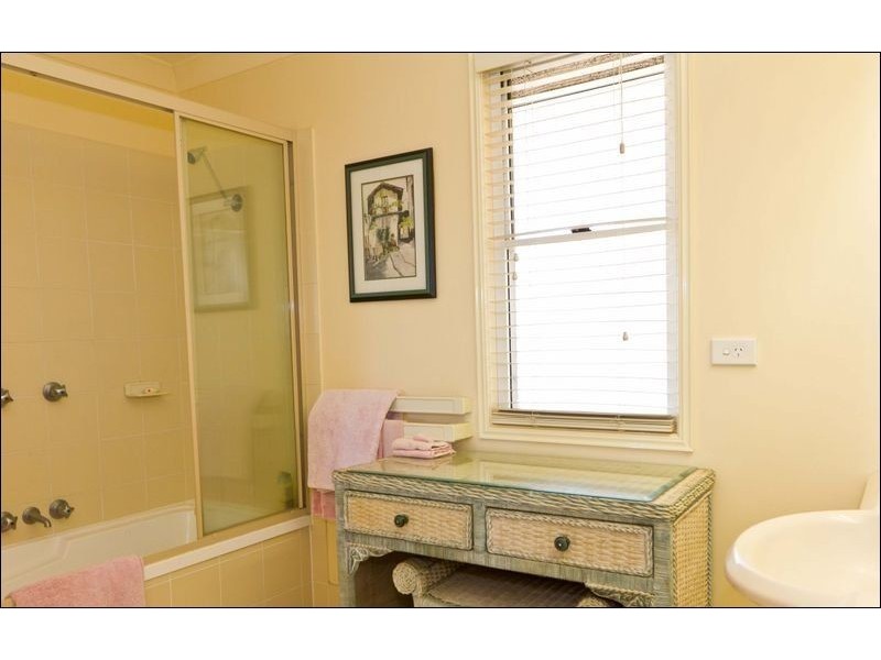 176/215 Cottesloe Drive, Mermaid Waters QLD 4218