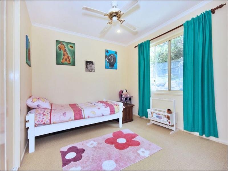 9 Quince Place, Bonogin QLD 4213