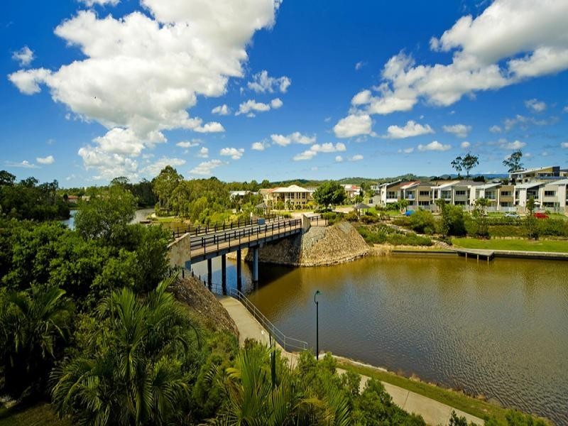 59 Bridgewater Drive, Varsity Lakes QLD 4227
