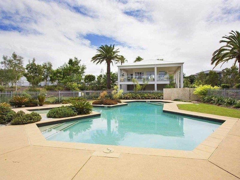 Villa 60 Nicklaus Court, Merrimac QLD 4226