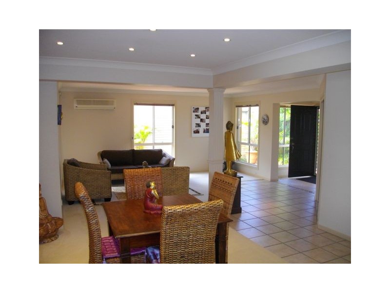 1 Cornell Court, Varsity Lakes QLD 4227