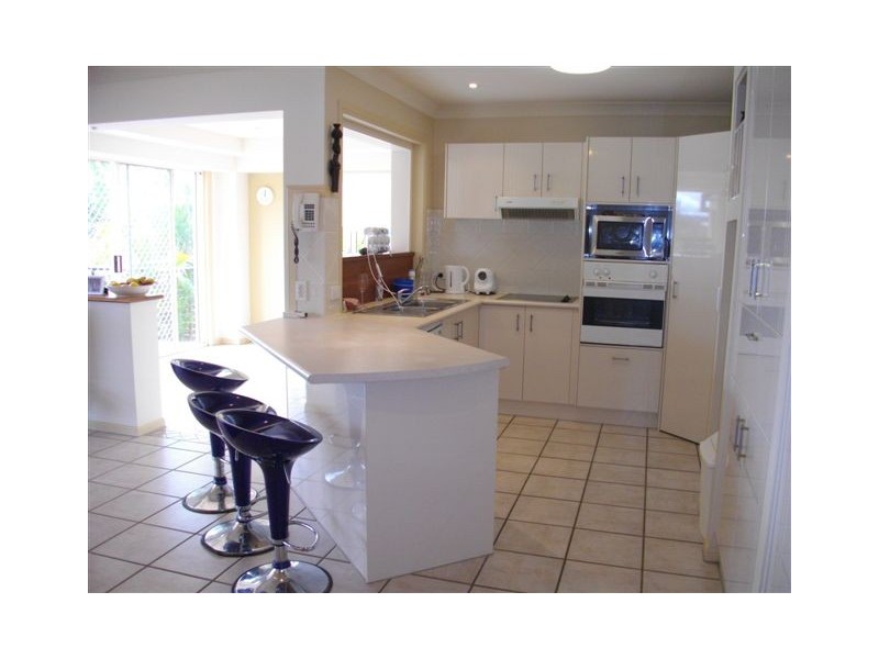 1 Cornell Court, Varsity Lakes QLD 4227