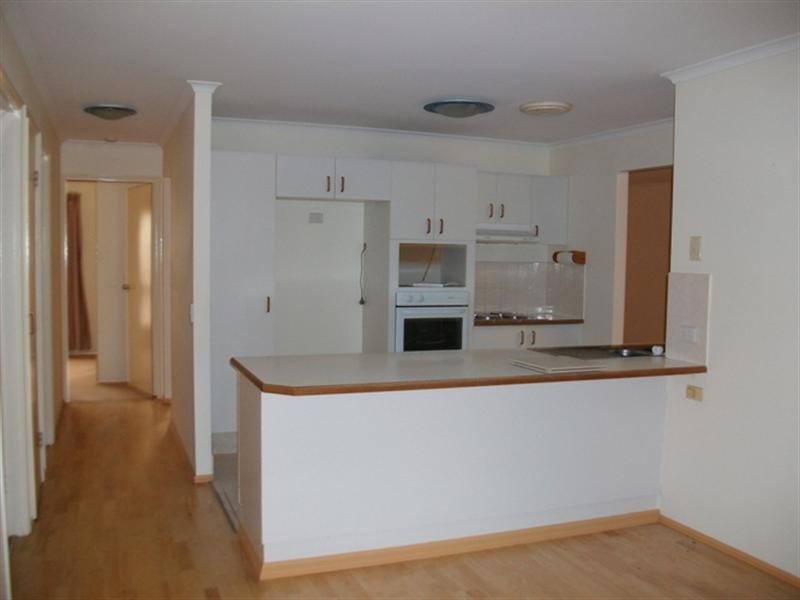 68 Southlake Drive, Varsity Lakes QLD 4227