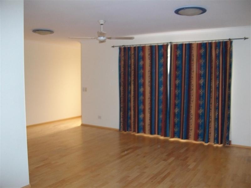 68 Southlake Drive, Varsity Lakes QLD 4227