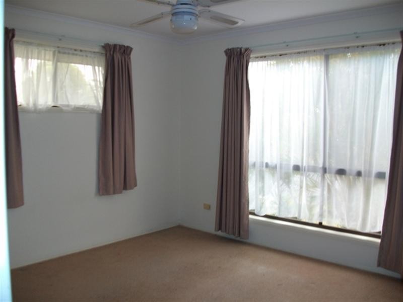 68 Southlake Drive, Varsity Lakes QLD 4227