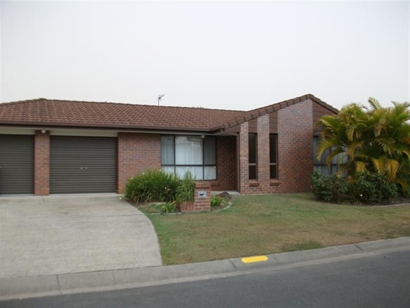 68 Southlake Drive, Varsity Lakes QLD 4227