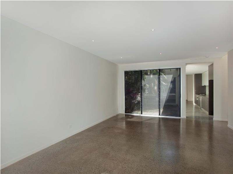 32 Watts Drive, Varsity Lakes QLD 4227