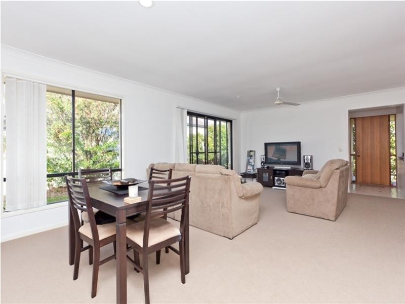 4 Picabeen Close, Robina QLD 4226