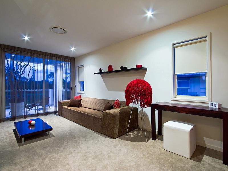 15 Port Peyra Crescent, Varsity Lakes QLD 4227