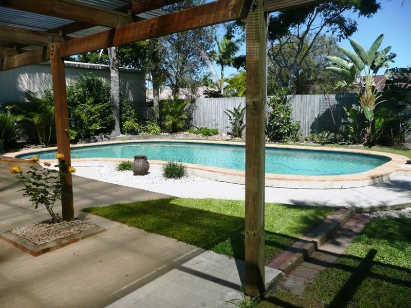 53 Silvabank Drive, Varsity Lakes QLD 4227