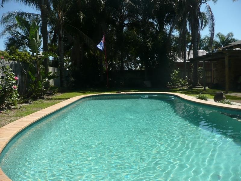 53 Silvabank Drive, Varsity Lakes QLD 4227