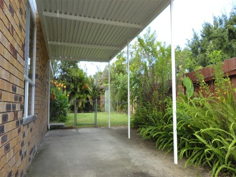 8 Jade Stone Court, Carrara QLD 4211