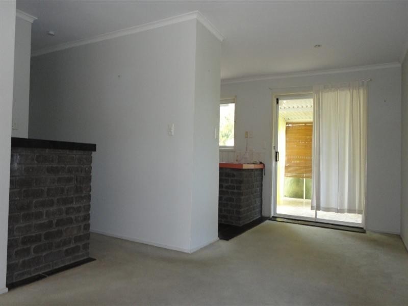 8 Jade Stone Court, Carrara QLD 4211