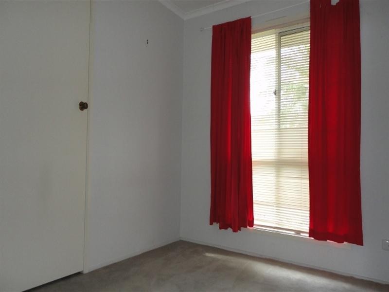 8 Jade Stone Court, Carrara QLD 4211